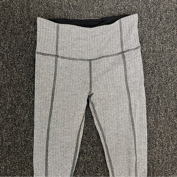 Lululemon Athletica Textured White Leggings - Picture 3 of 9